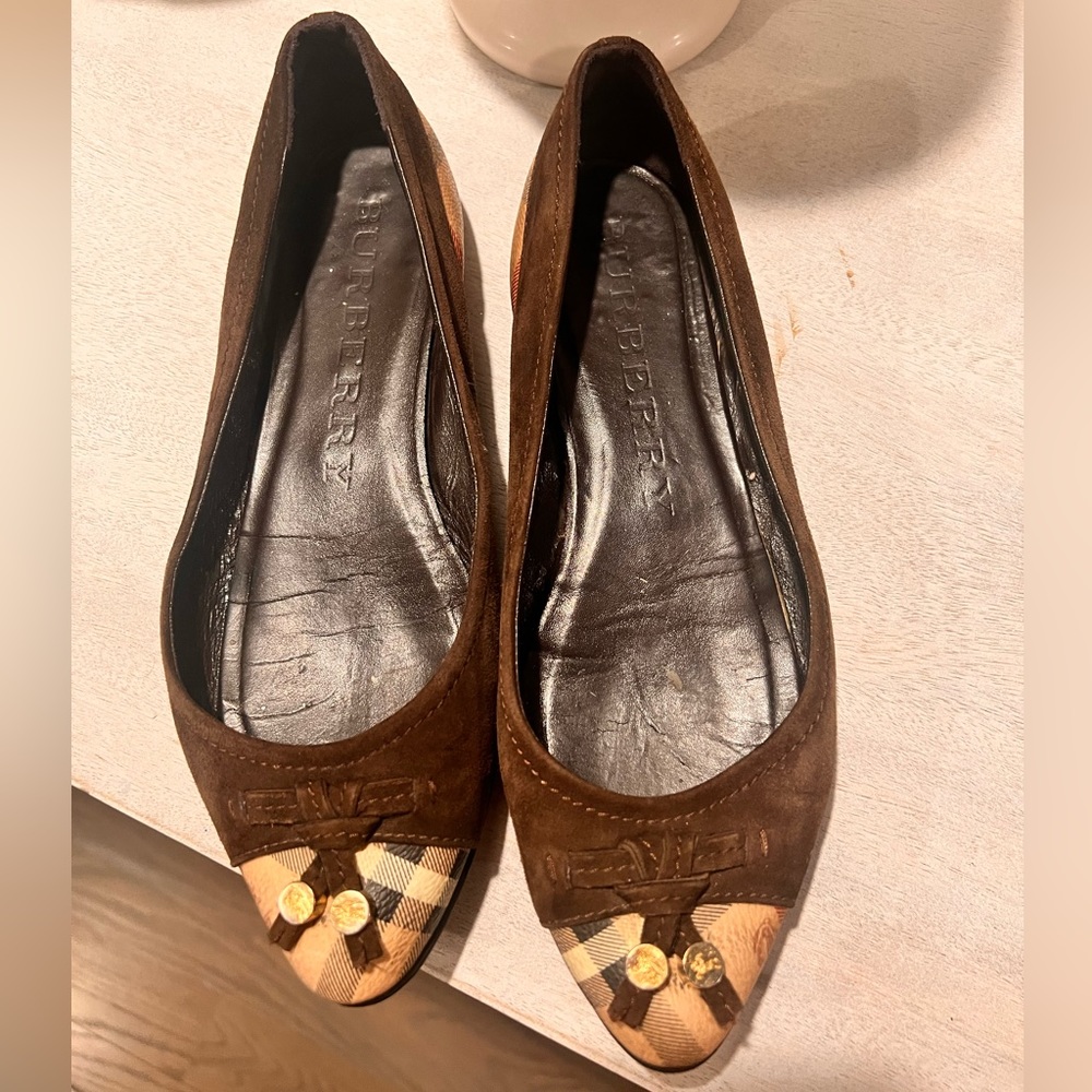Burberry flats